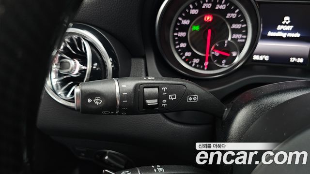 Mercedes-Benz GLA-Class GLA45 AMG 4MATIC