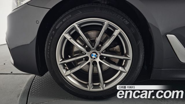 BMW 5-Series 520i M Sport