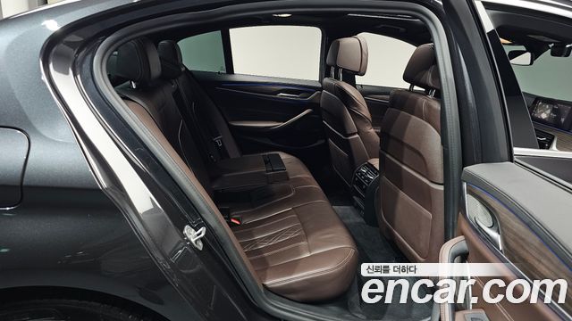BMW 5-Series 520i M Sport