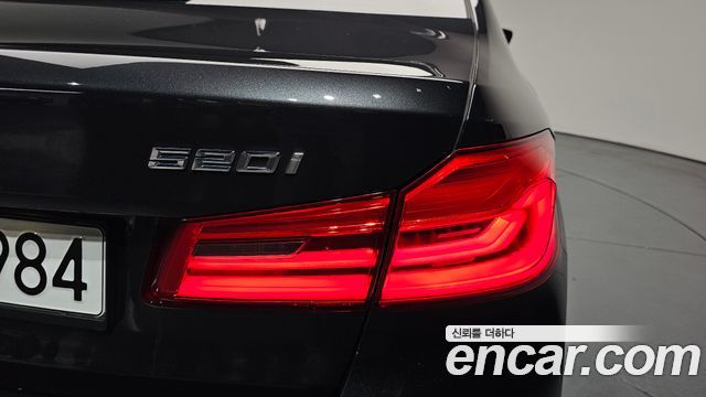 BMW 5-Series 520i M Sport