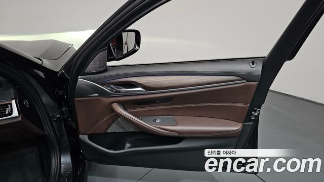 BMW 5-Series 520i M Sport