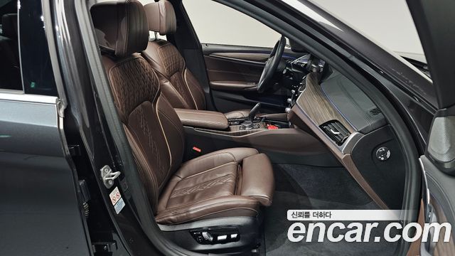 BMW 5-Series 520i M Sport