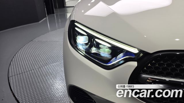 Mercedes-Benz GLC-Class GLC300 4MATIC Avnatgarde Coupe