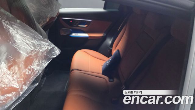 Mercedes-Benz GLC-Class GLC300 4MATIC Avnatgarde Coupe