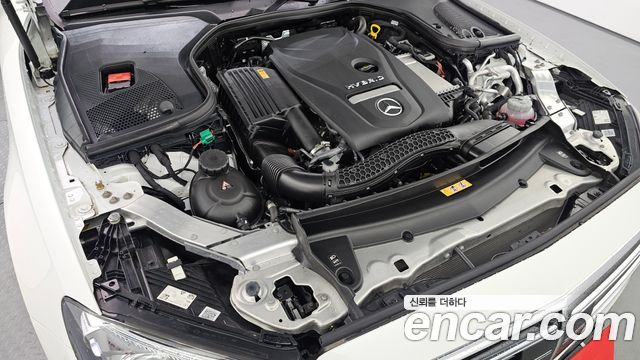 Mercedes-Benz E-Class E300e 4MATIC Exclusive