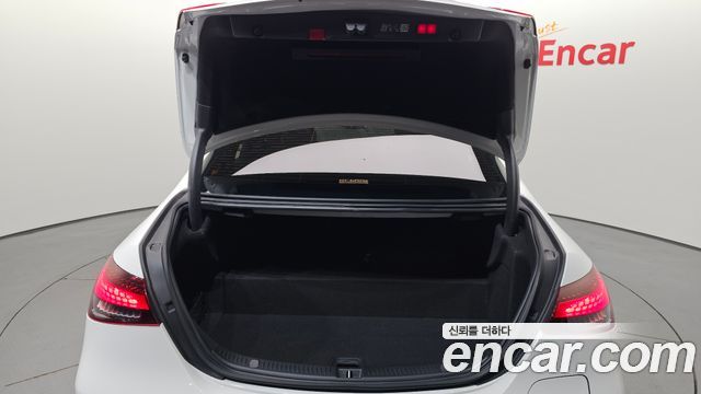 Mercedes-Benz E-Class E300e 4MATIC Exclusive