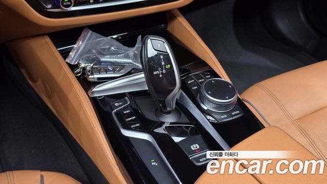 BMW 5-Series 520i Luxury