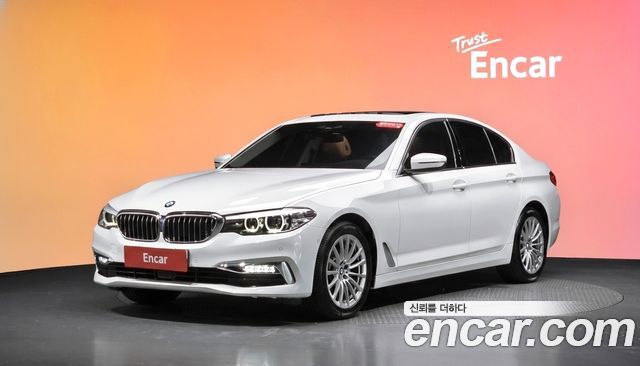 BMW 5-Series 520i Luxury