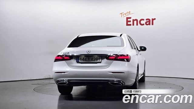 Mercedes-Benz E-Class E250 Avantgarde