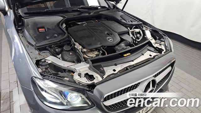 Mercedes-Benz E-Class E220d Cabriolet