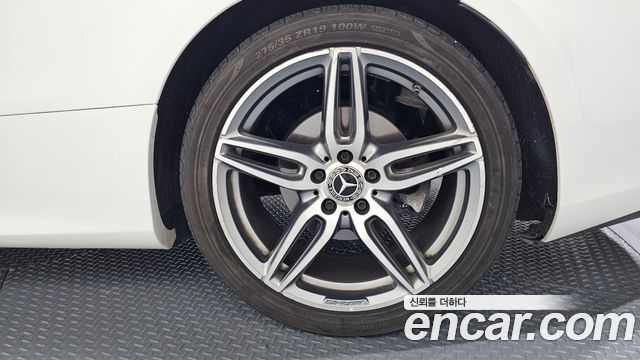 Mercedes-Benz E-Class E220d Cabriolet