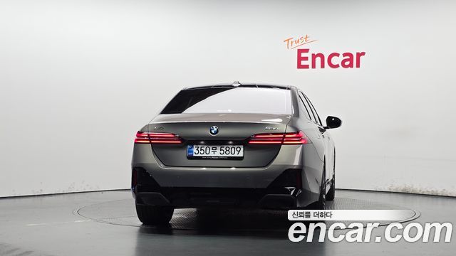 BMW 5-Series 530i xDrive M Sport