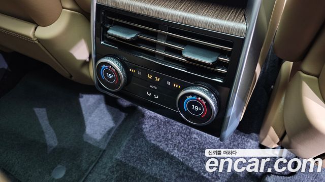 Land Rover Range Rover P550E AB