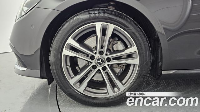 Mercedes-Benz E-Class E250 Avantgarde
