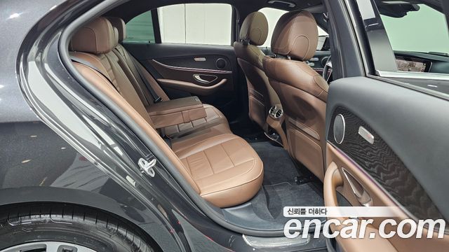 Mercedes-Benz E-Class E250 Avantgarde