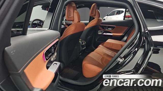 Mercedes-Benz GLC-Class GLC300 4MATIC Avnatgarde Coupe
