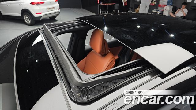 Mercedes-Benz GLC-Class GLC300 4MATIC Avnatgarde Coupe