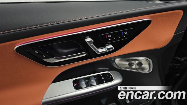Mercedes-Benz GLC-Class GLC300 4MATIC Avnatgarde Coupe
