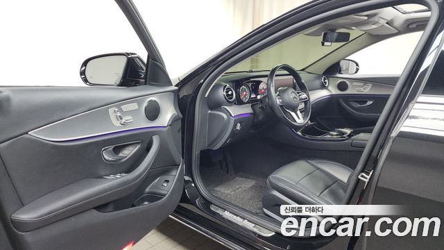 Mercedes-Benz E-Class E300 Avantgarde