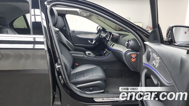 Mercedes-Benz E-Class E300 Avantgarde