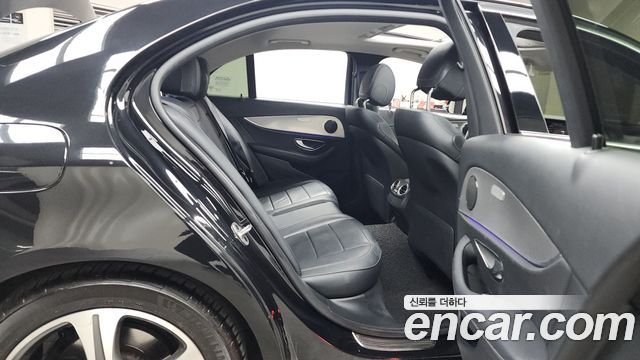 Mercedes-Benz E-Class E300 Avantgarde