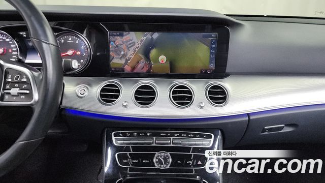 Mercedes-Benz E-Class E300 Avantgarde