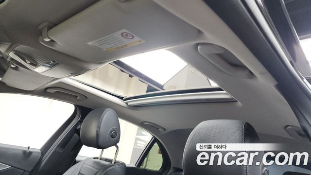 Mercedes-Benz E-Class E300 Avantgarde