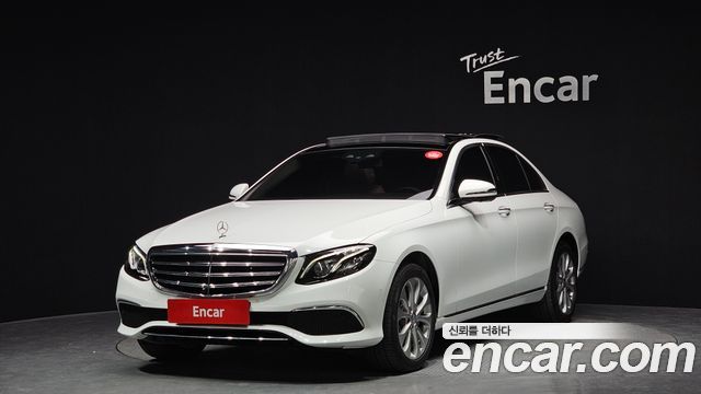 Mercedes-Benz E-Class E300 4MATIC Exclusive