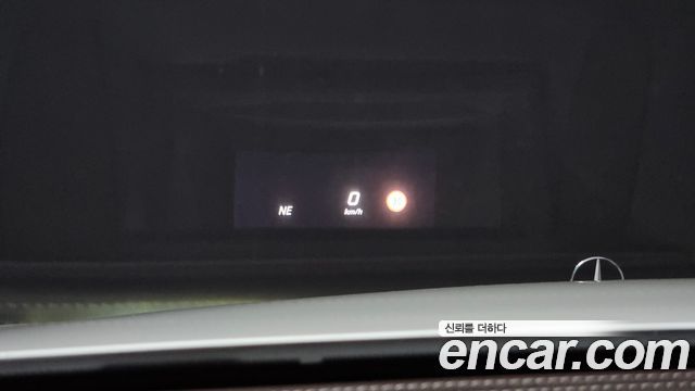 Mercedes-Benz E-Class E300 4MATIC Exclusive
