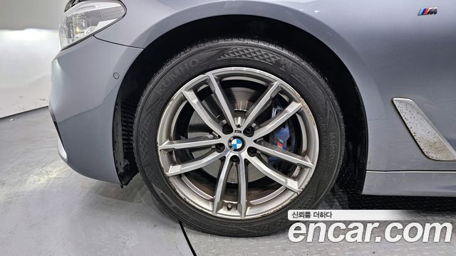BMW 5-Series 530i M Sport Package Plus