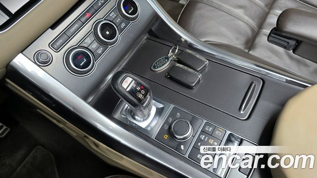 Land Rover Range Rover Sport 3.0 SDV6 HSE Dynamic