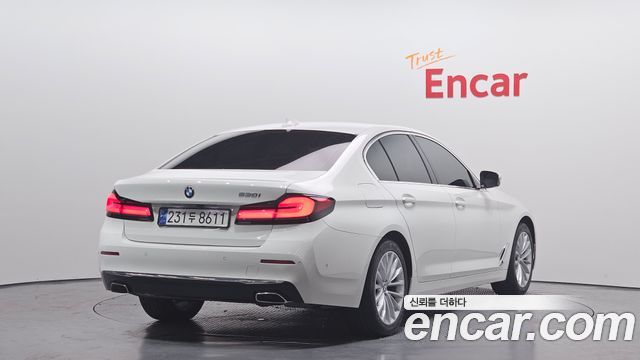 BMW 5-Series 530i Luxury
