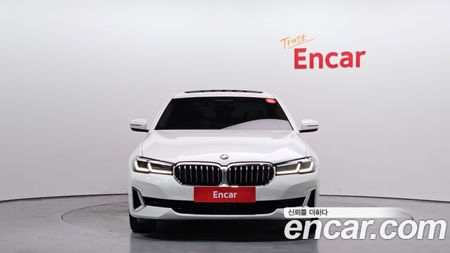 BMW 5-Series 530i Luxury