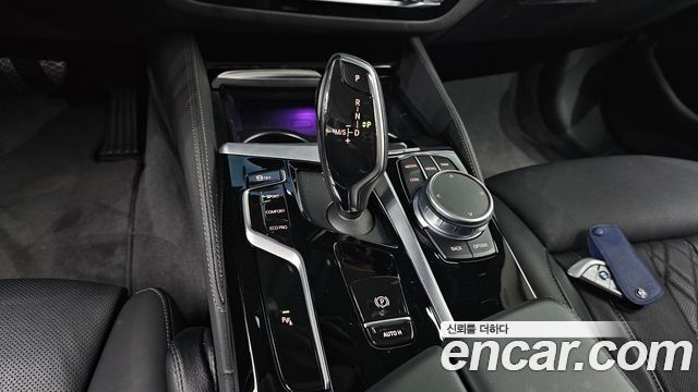 BMW 5-Series 530i Luxury