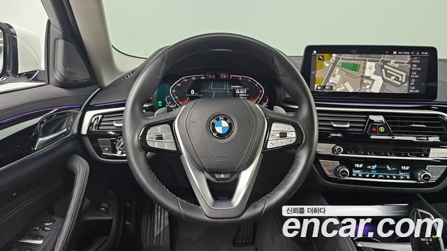 BMW 5-Series 530i Luxury