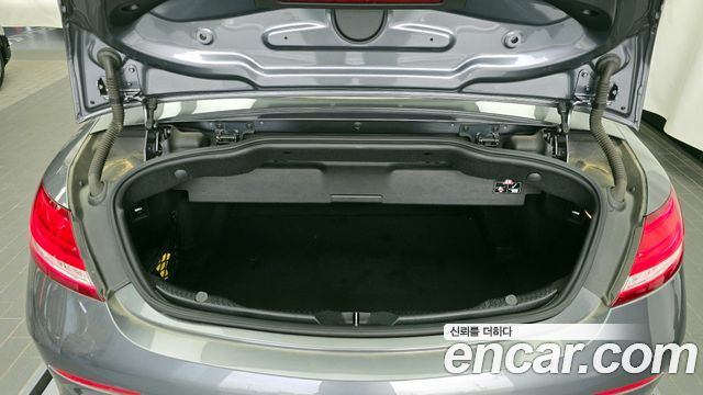 Mercedes-Benz C-Class C200 Cabriolet