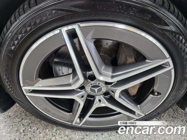 Mercedes-Benz CLS-Class CLS300d AMG Line