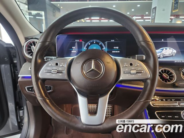 Mercedes-Benz CLS-Class CLS300d AMG Line