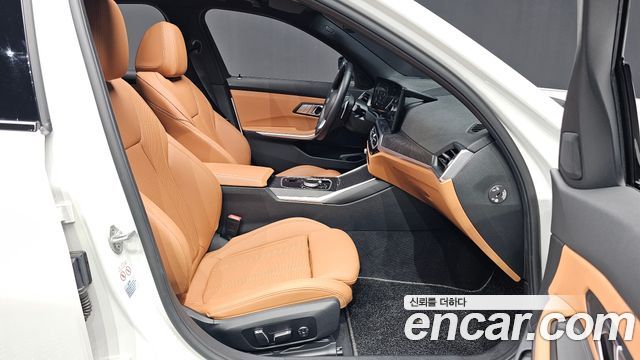 BMW 3Series (G20) 320i