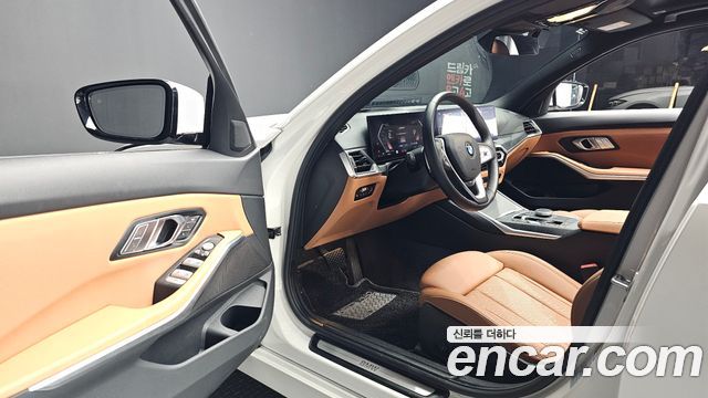 BMW 3Series (G20) 320i