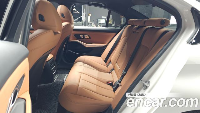 BMW 3Series (G20) 320i