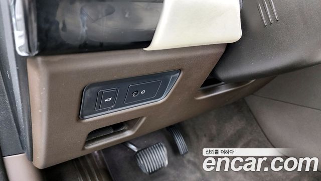 Land Rover Discovery 3.0 TD6 HSE