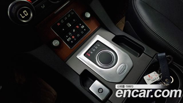 Land Rover Discovery 3.0 SDV6 SE