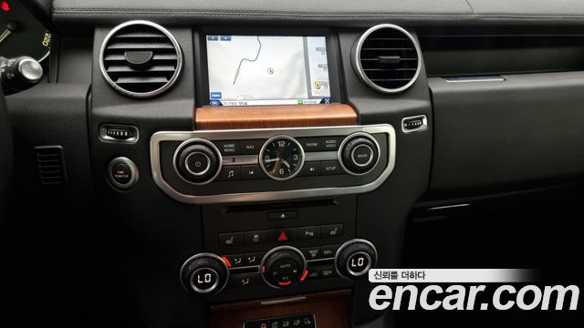 Land Rover Discovery 3.0 SDV6 SE