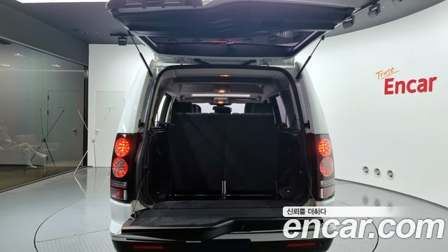 Land Rover Discovery 3.0 SDV6 SE