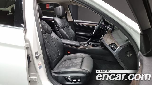 BMW 5-Series 520d Luxury Plus