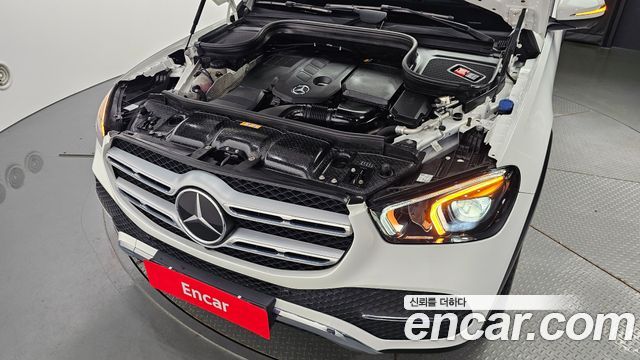 Mercedes-Benz GLE-Class GLE300d 4MATIC