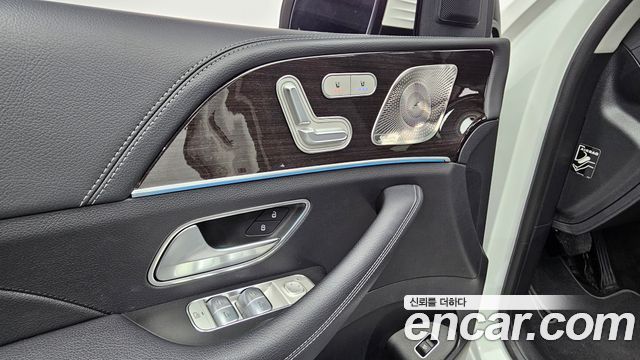 Mercedes-Benz GLE-Class GLE300d 4MATIC