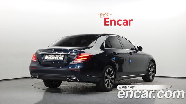 Mercedes-Benz E-Class W213 E220d 4MATIC Exclusive