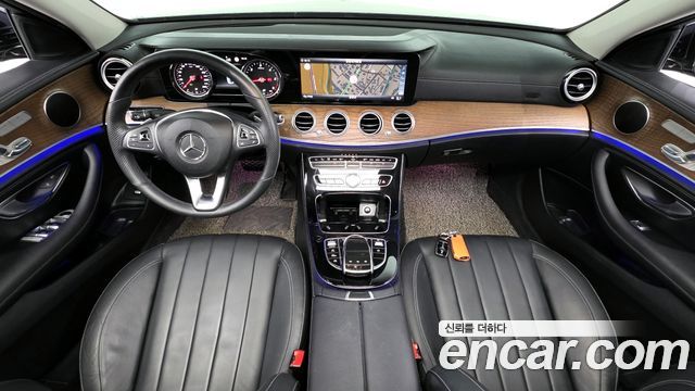 Mercedes-Benz E-Class W213 E220d 4MATIC Exclusive